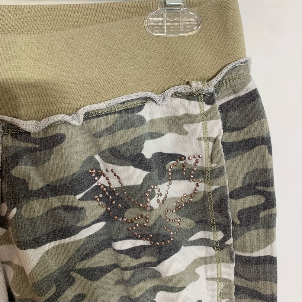 Y2K Feathers cotton camouflage raw edge eagle Crystal flare leg pants medium - Picture 4 of 5